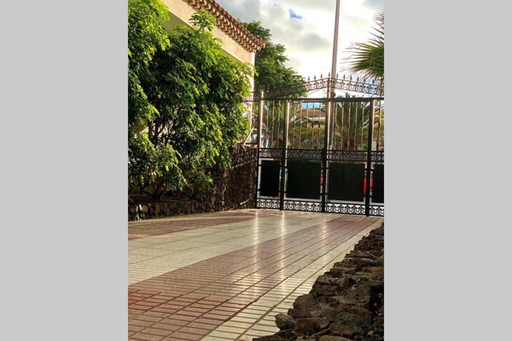 Jardines Del Sur, Ocean View Apartment Buzanada Exterior photo